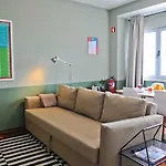 Red, Red Wine In By Misha's Place 3b شقة Lisboa