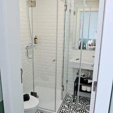 Red, Red Wine In By Misha's Place 3b *